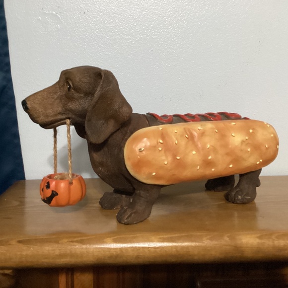 Cracker Barrel Other - Cracker Barrel Halloween Dachshund Weiner Dog Pumpkin Hot Dog TOO CUTE TO SPOOK